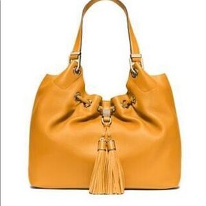 Authentic Michael Kors Camden Shoulder Bag 👜